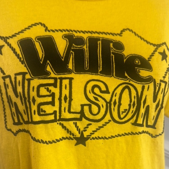 Willie Nelson Yellow Graphic T-Shirt - Picture 3 of 9
